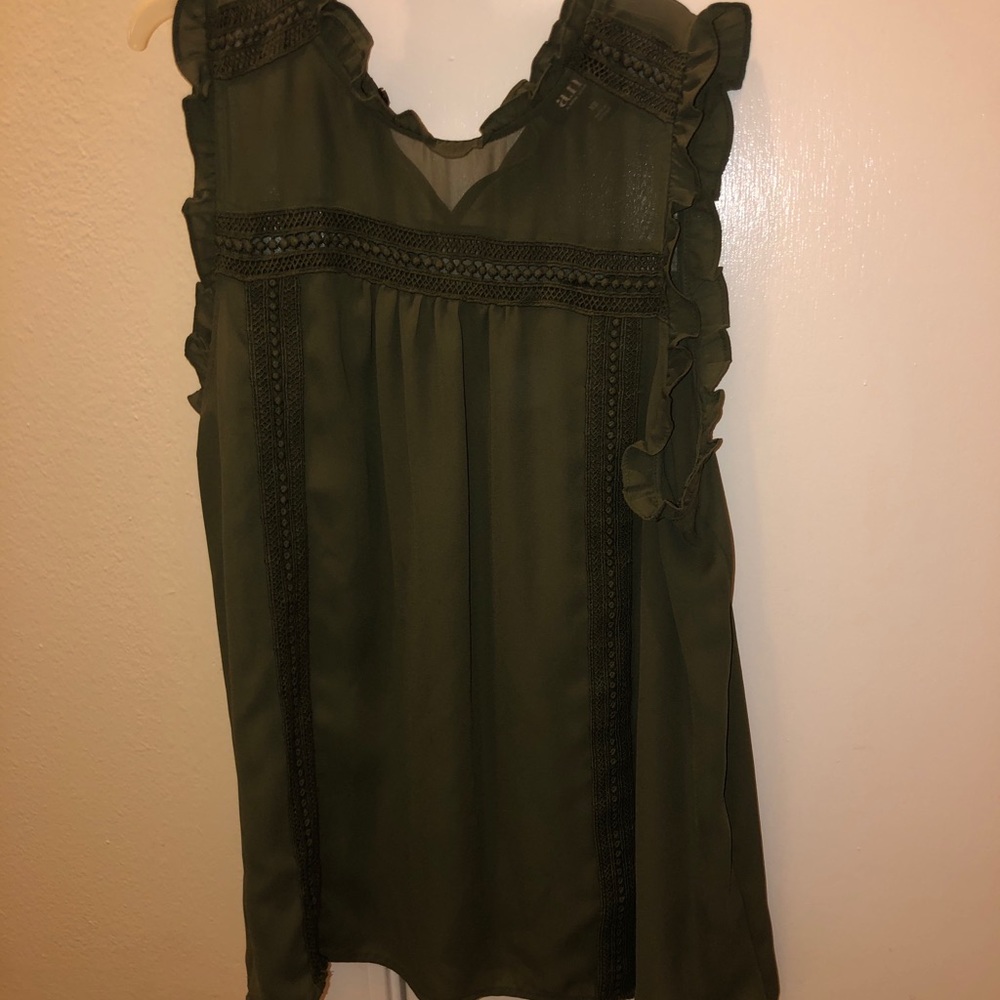 Sleeveless dark green top